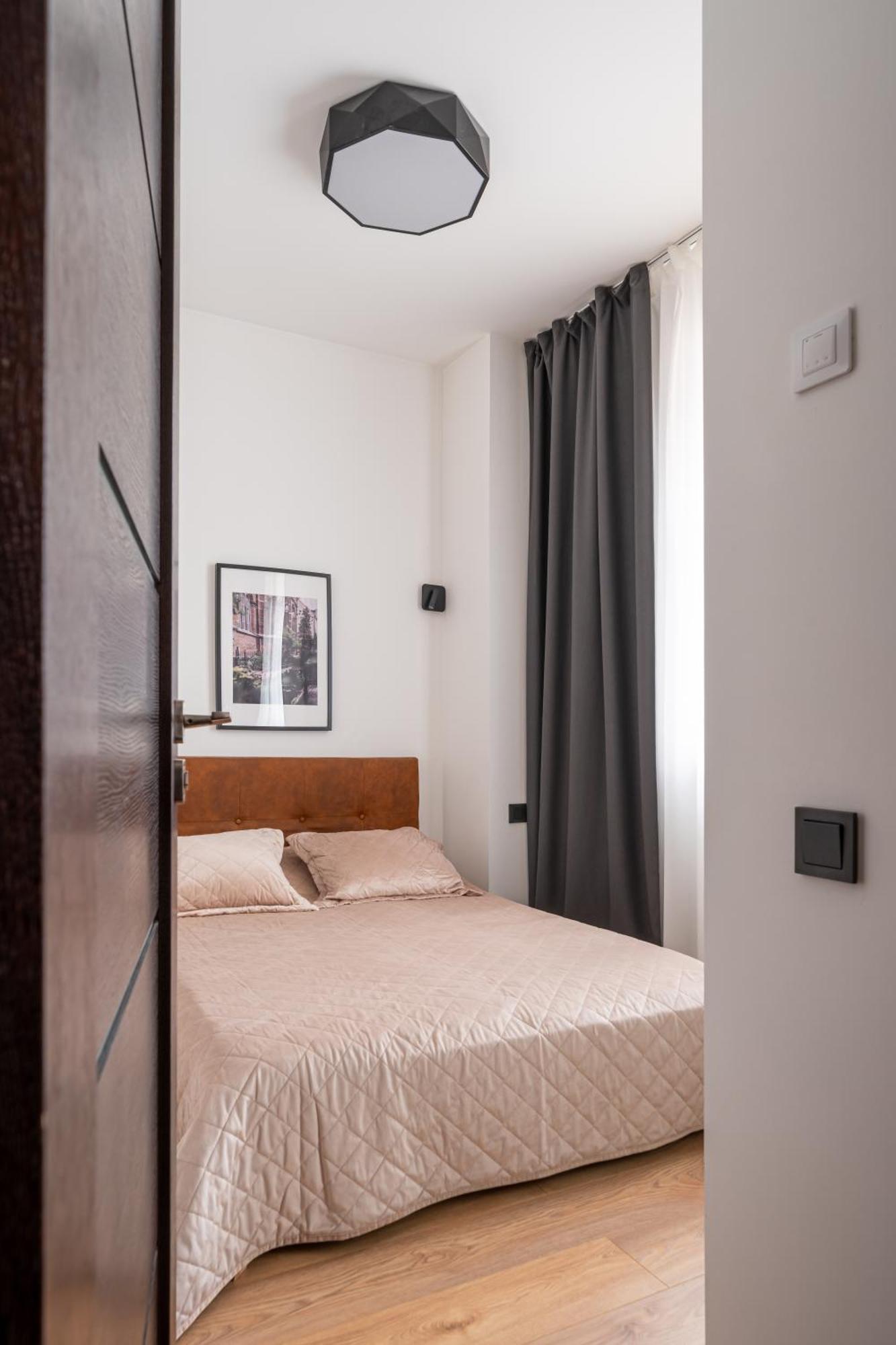 Appartamento Lienes Iela Gem 1br With Fireplace In Historic Unesco Center